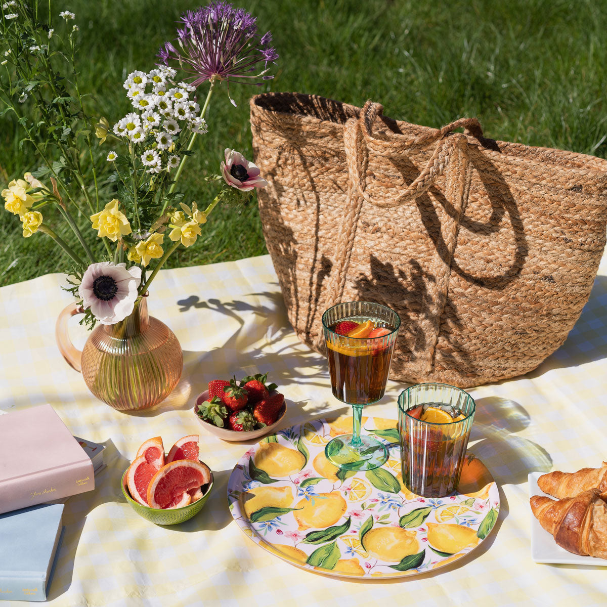 picnic summer serving lemon print tray 