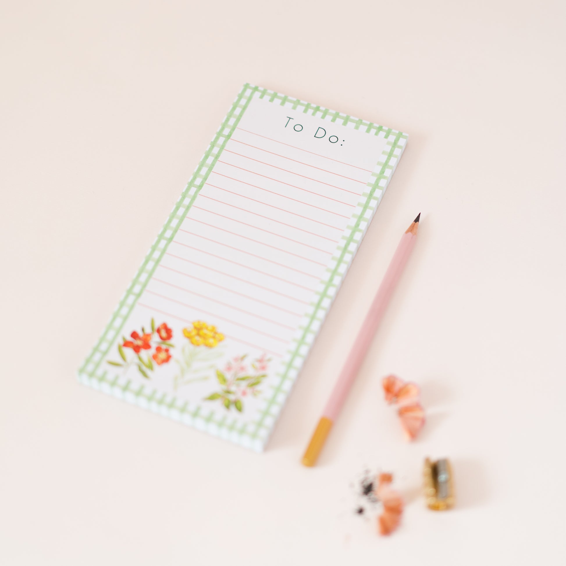 green gingham and floral to do list desk pad, lined with 50 pages